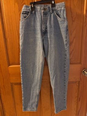 Wrangler Women’s vintage high-wasted Jeans